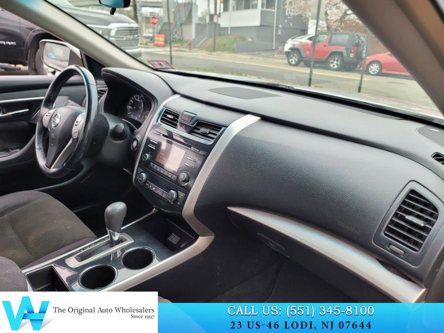 Used 2013 Nissan Altima 2.5 SV image 16