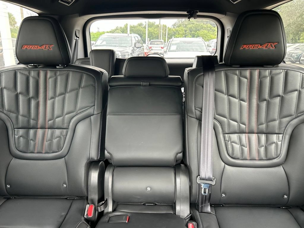 Certified 2025 Nissan Armada PRO-4X AWD/4WD image 15