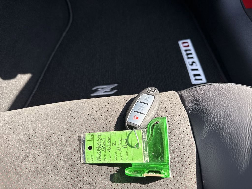 Used 2025 Nissan Z NISMO w/ Floor Mat Package image 26