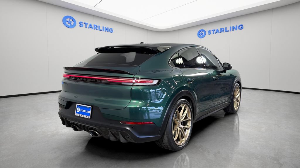Used 2025 Porsche Cayenne Turbo GT AWD/4WD image 9