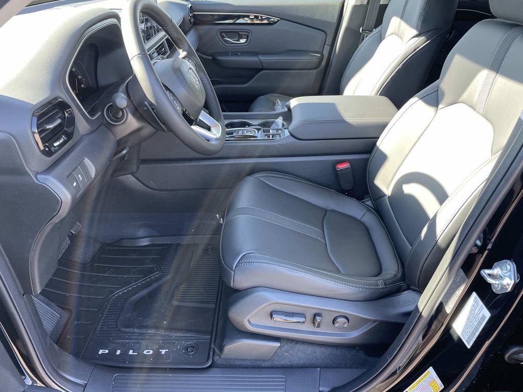 New 2025 Honda Pilot EX-L image 14