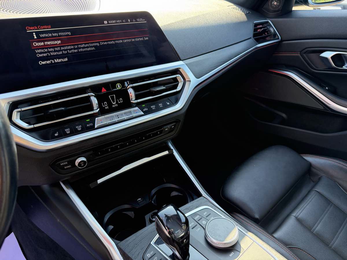 Used 2019 BMW 330i xDrive Sedan AWD/4WD image 16