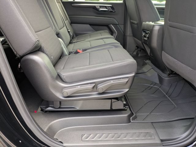 New 2026 Chevrolet Suburban LS w/ Max Trailering Package AWD/4WD image 35