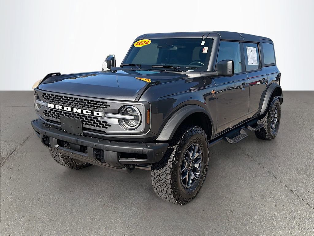 Used 2024 Ford Bronco Badlands image 9