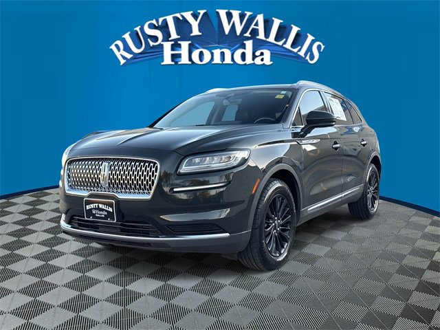 Used 2022 Lincoln Nautilus Reserve image 4