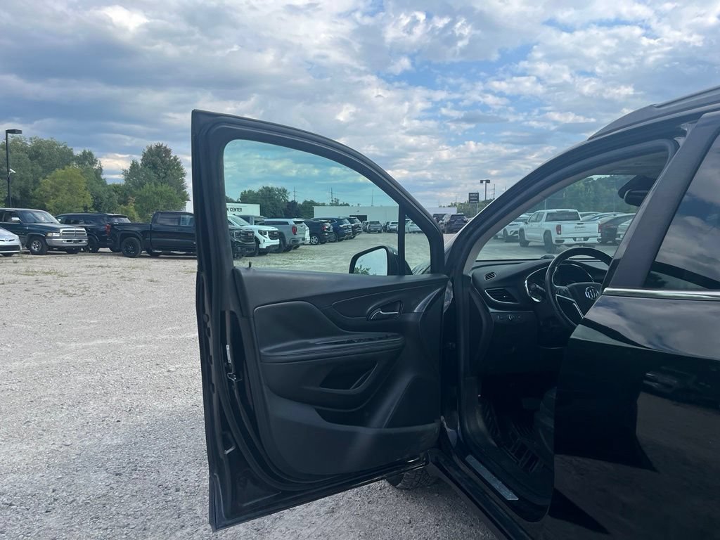 Used 2019 Buick Encore Sport Touring w/ Safety Package AWD/4WD image 16