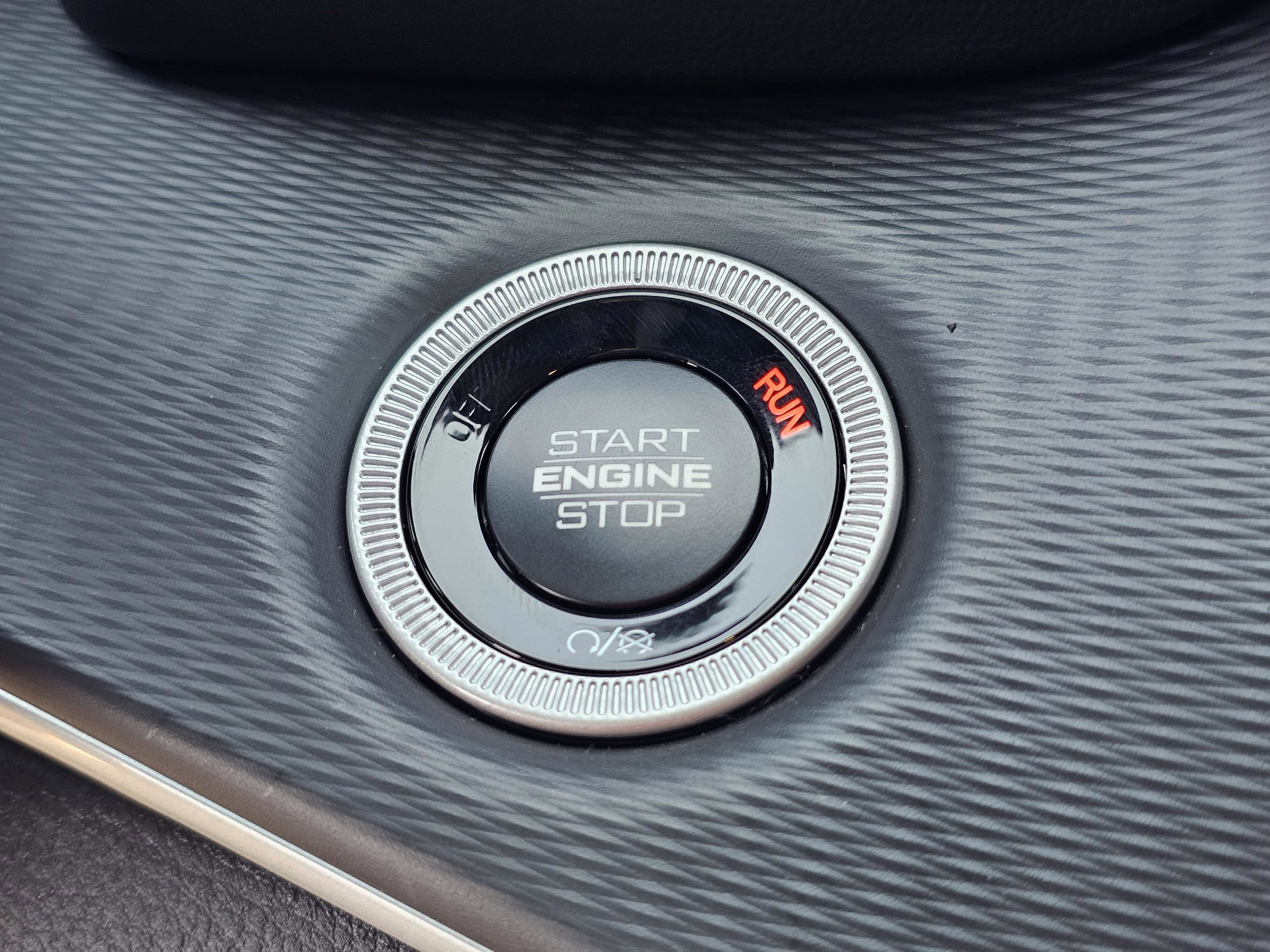 New 2025 Jeep Grand Cherokee L Altitude image 17