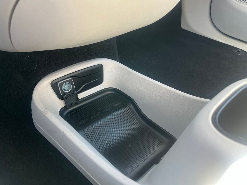 Used 2024 Chrysler Pacifica Touring-L FWD image 23
