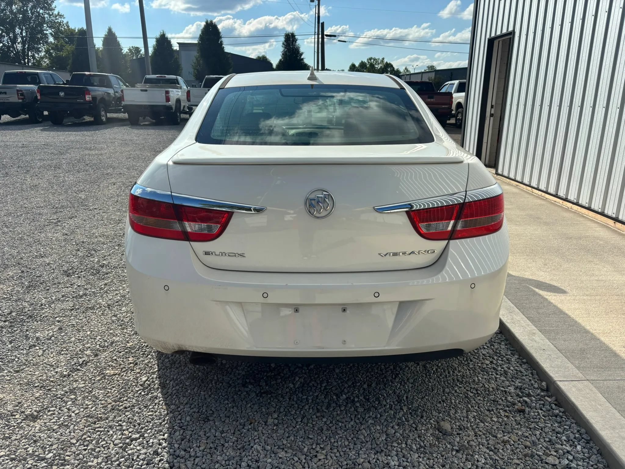 Used 2012 Buick Verano Leather FWD image 4