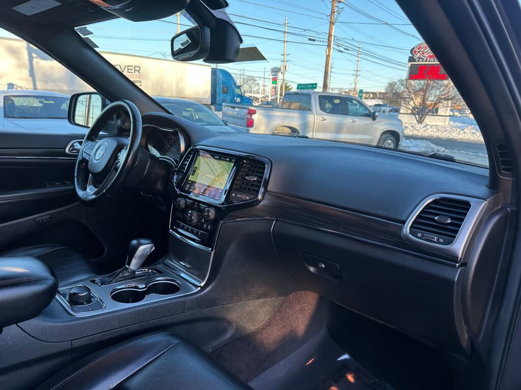 Used 2019 Jeep Grand Cherokee Limited image 24