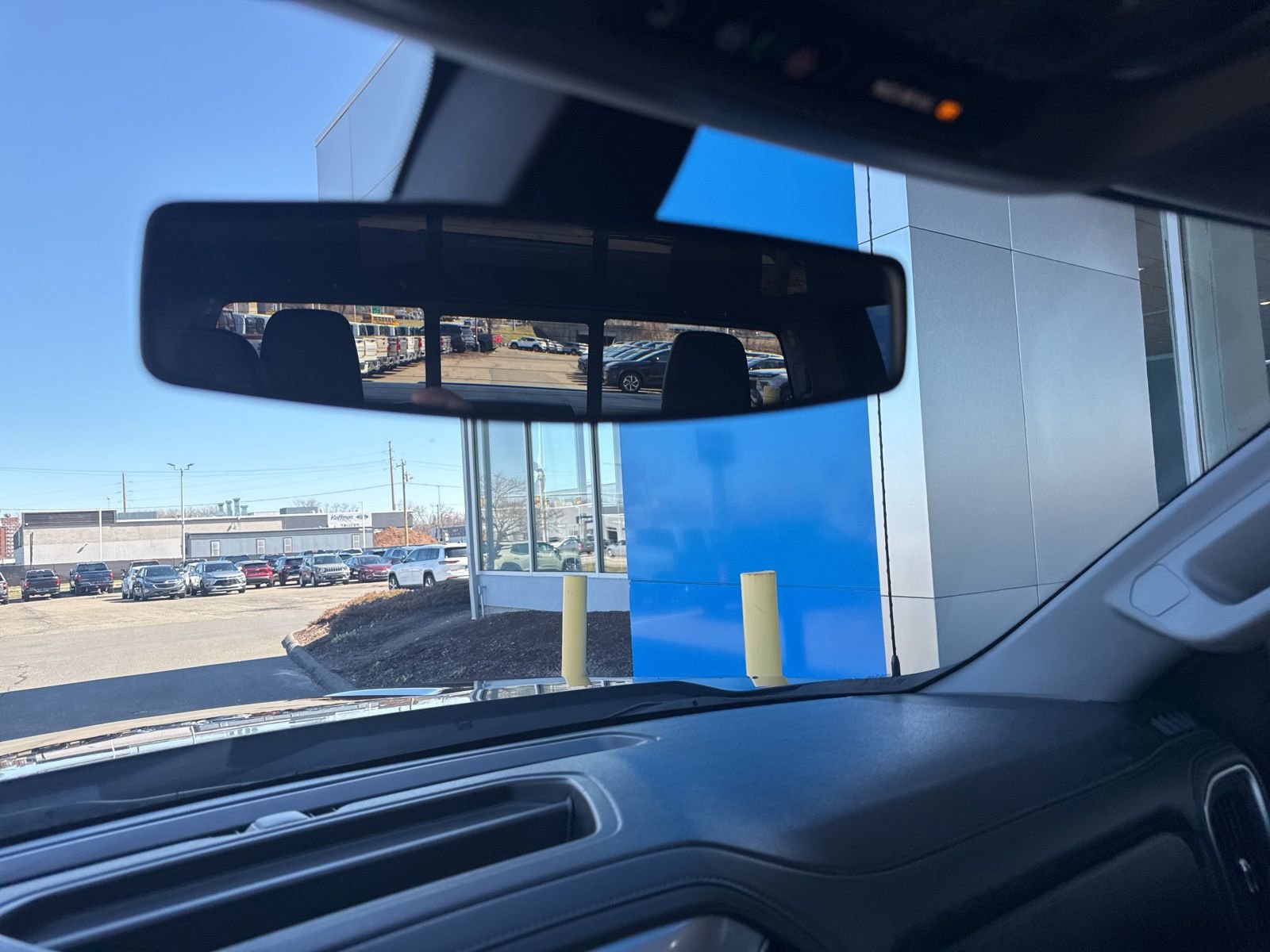 Used 2022 Chevrolet Silverado 1500 LT Trail Boss w/ Convenience Package II image 30