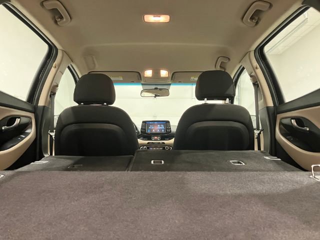 Used 2018 Hyundai Elantra GT FWD image 33