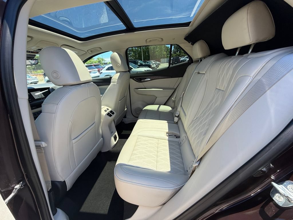 Used 2023 Buick Envision Avenir AWD/4WD image 26