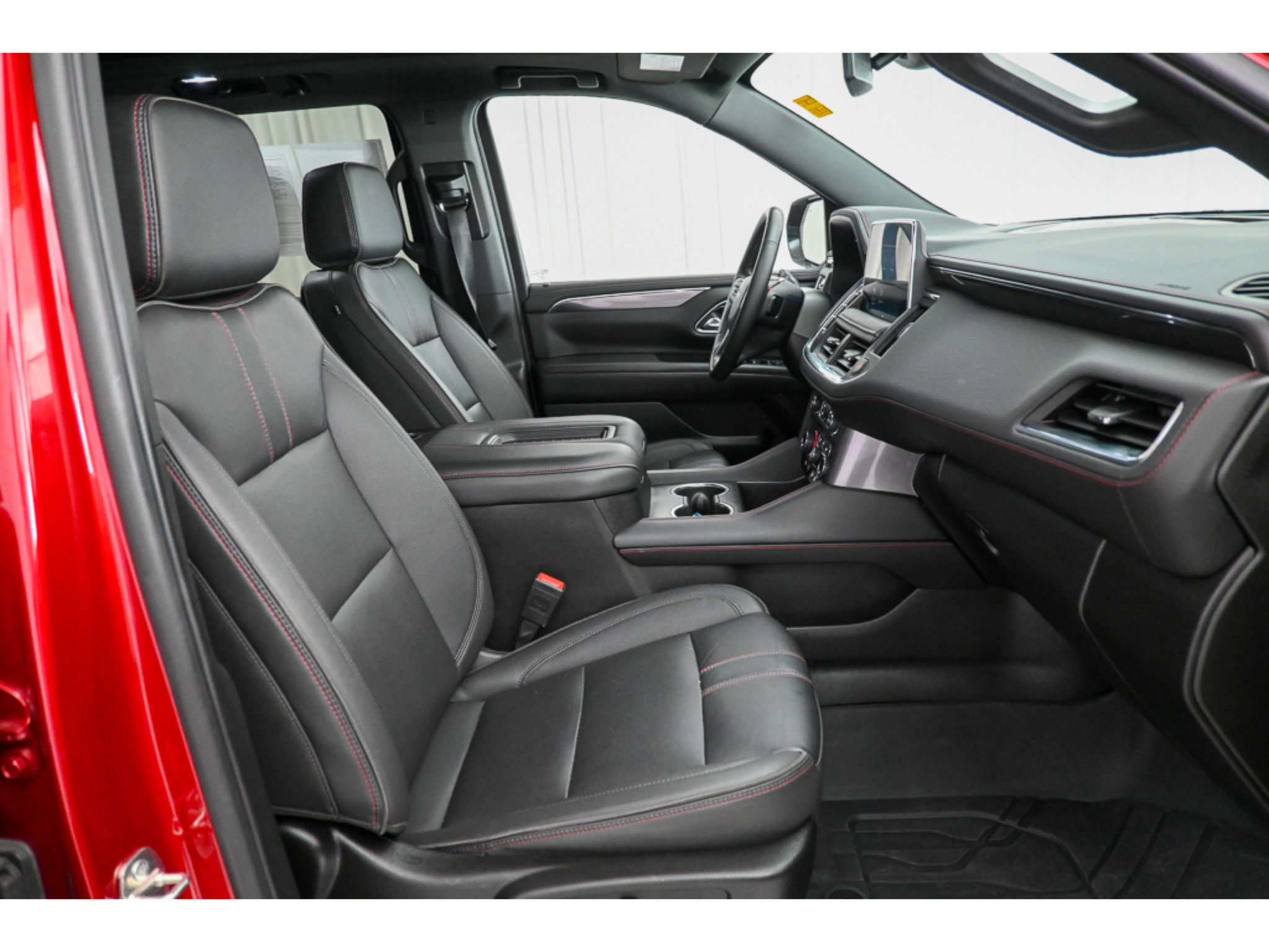 Used 2024 Chevrolet Tahoe RST w/ Luxury Package AWD/4WD image 16