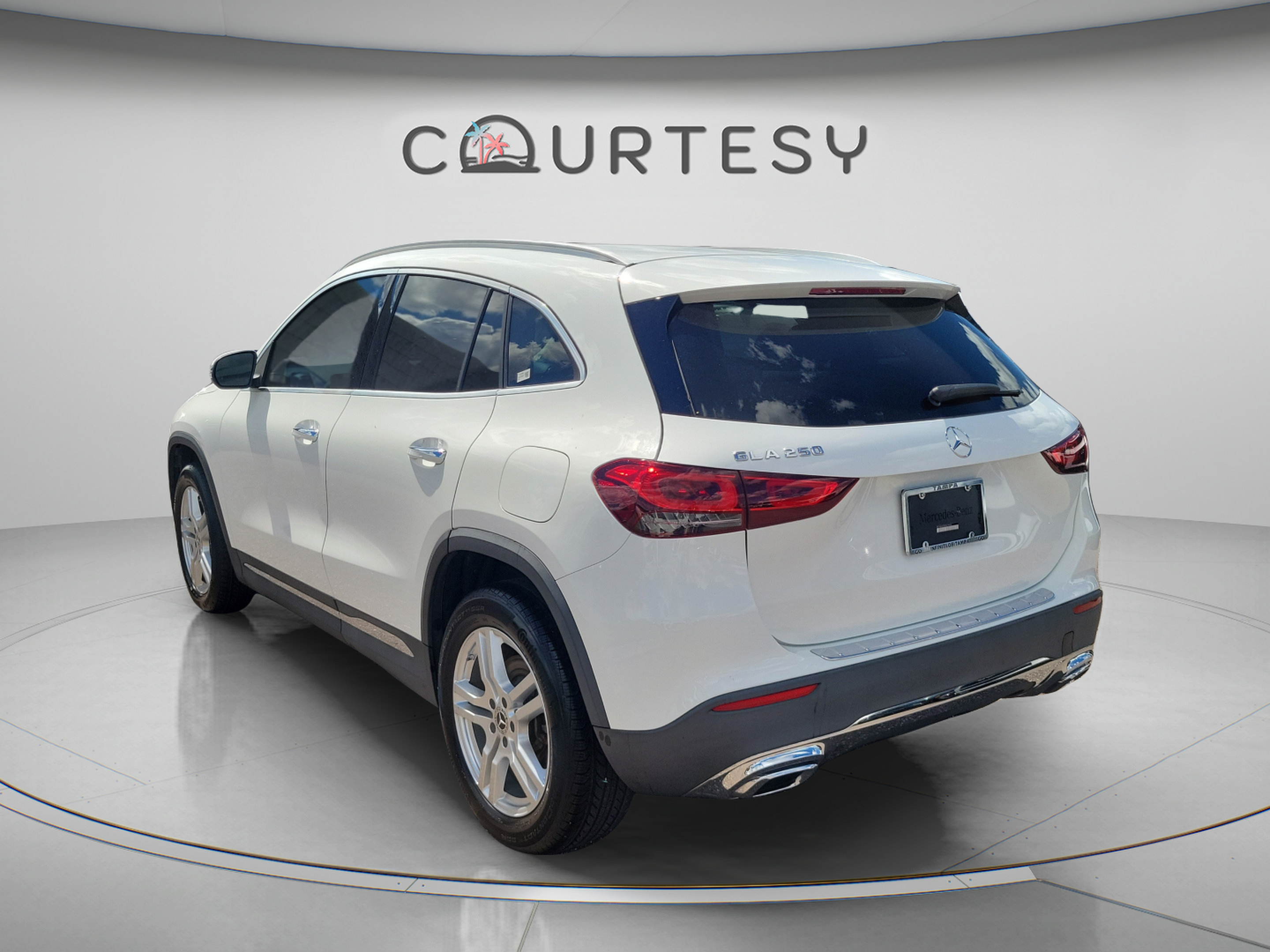 Used 2021 Mercedes-Benz GLA 250 image 3