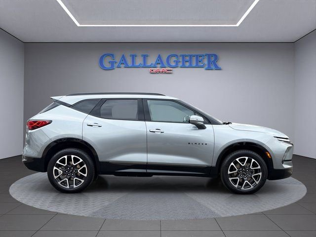 Certified 2024 Chevrolet Blazer RS w/ Enhanced Convenience Package image 3