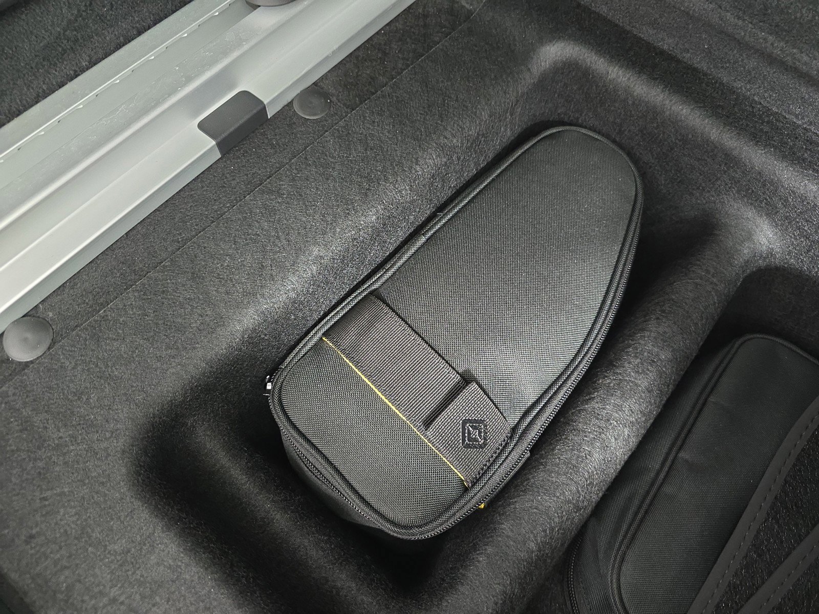 Used 2022 Rivian R1S Launch Edition AWD/4WD image 34