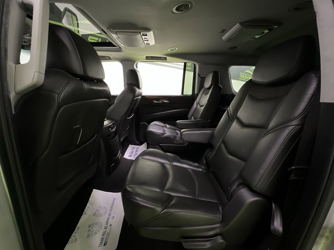 Used 2017 Cadillac Escalade ESV Luxury AWD/4WD image 27