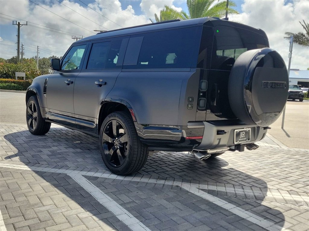 New 2026 Land Rover Defender 130 V8 image 3