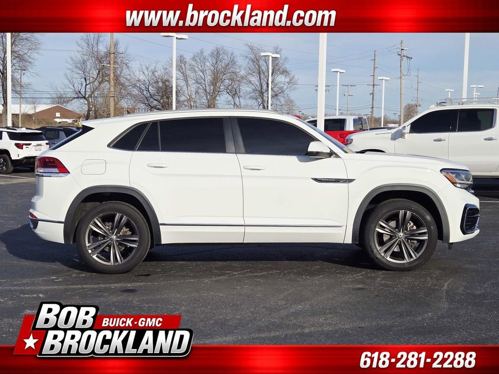 Used 2021 Volkswagen Atlas Cross Sport SE image 2