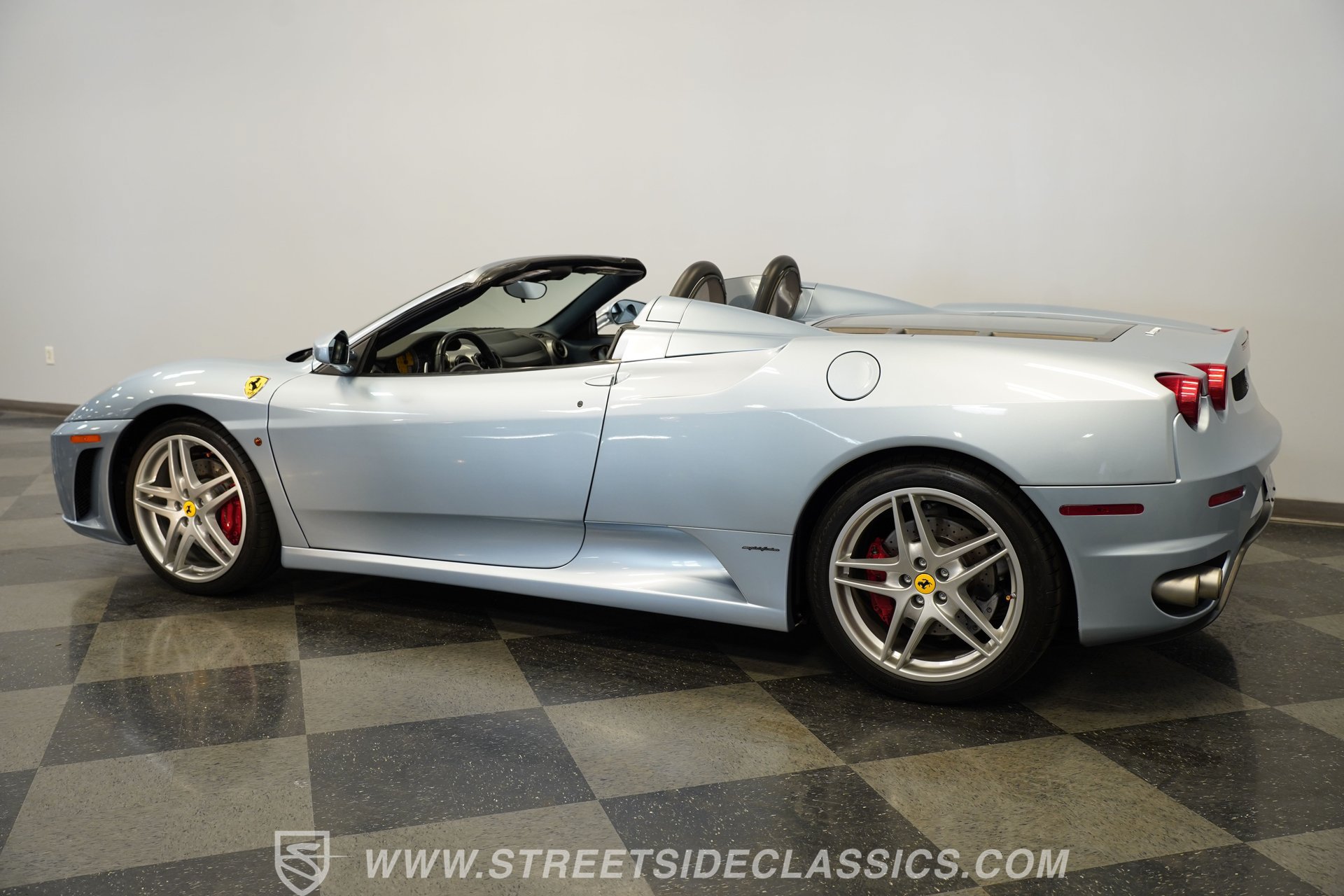 Used 2005 Ferrari F430 Spider RWD image 9