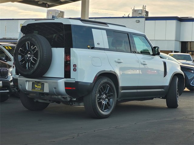 Used 2024 Land Rover Defender 110 S image 4