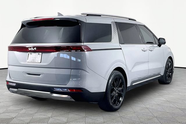 Certified 2024 Kia Carnival SX FWD image 6