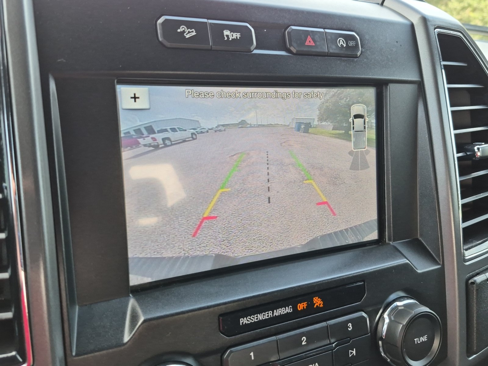Used 2018 Ford F150 XLT w/ Equipment Group 302A Luxury AWD/4WD image 15