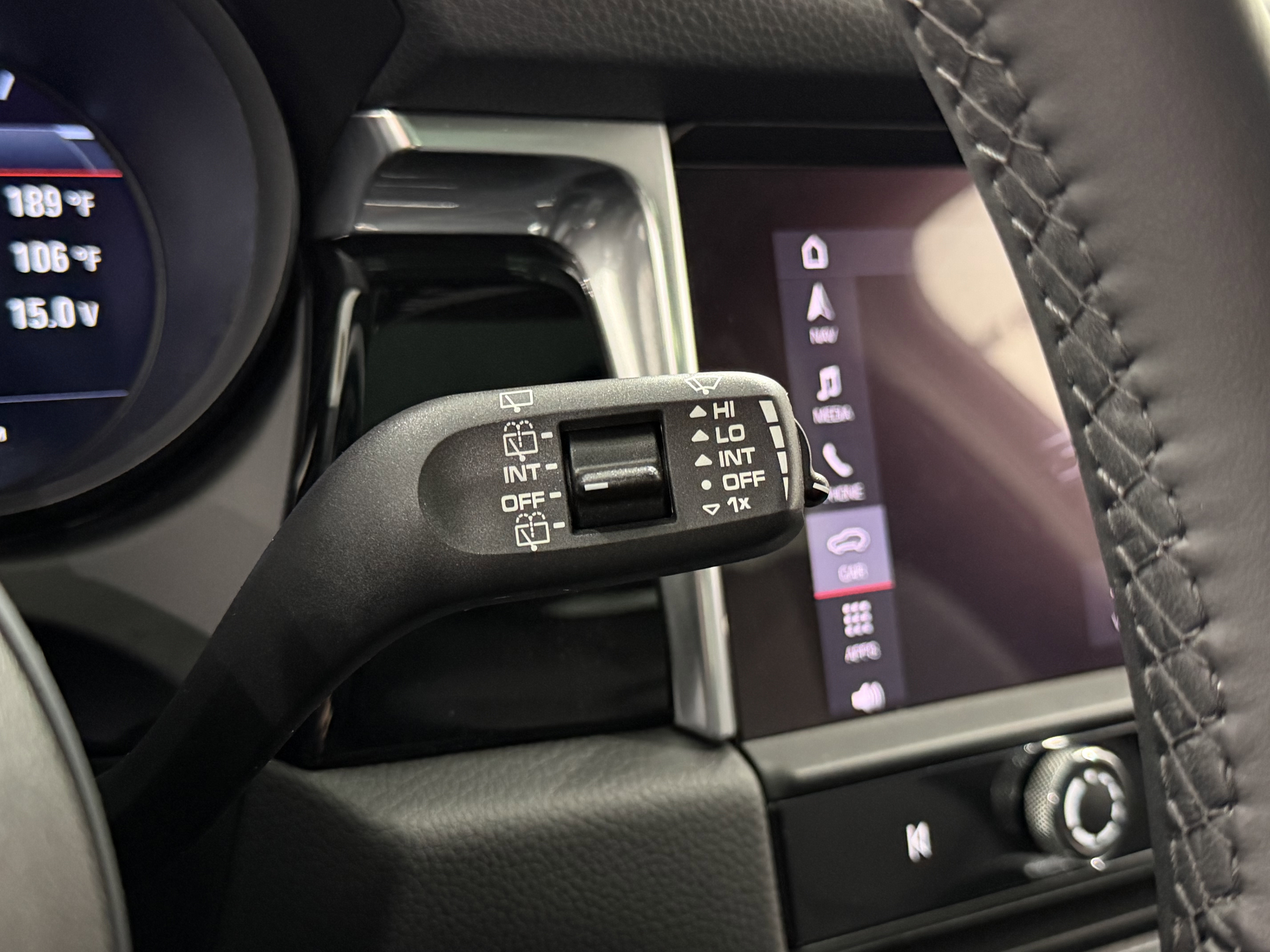 Certified 2025 Porsche Macan AWD/4WD image 49