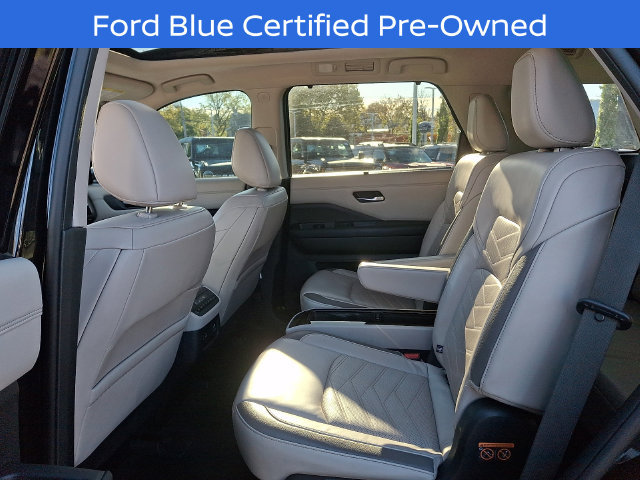 Used 2022 Nissan Pathfinder Platinum w/ Cargo Package AWD/4WD image 13