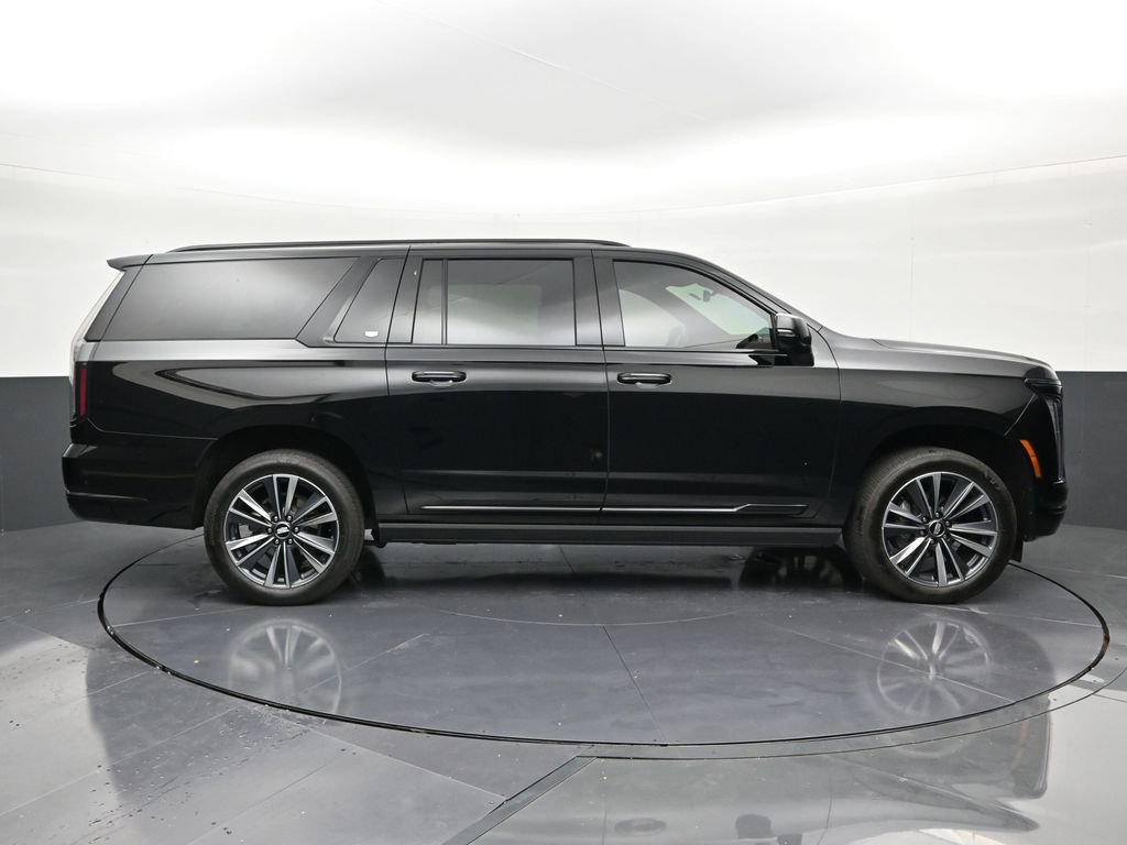 Used 2025 Cadillac Escalade ESV Sport w/ Touring Package RWD image 6