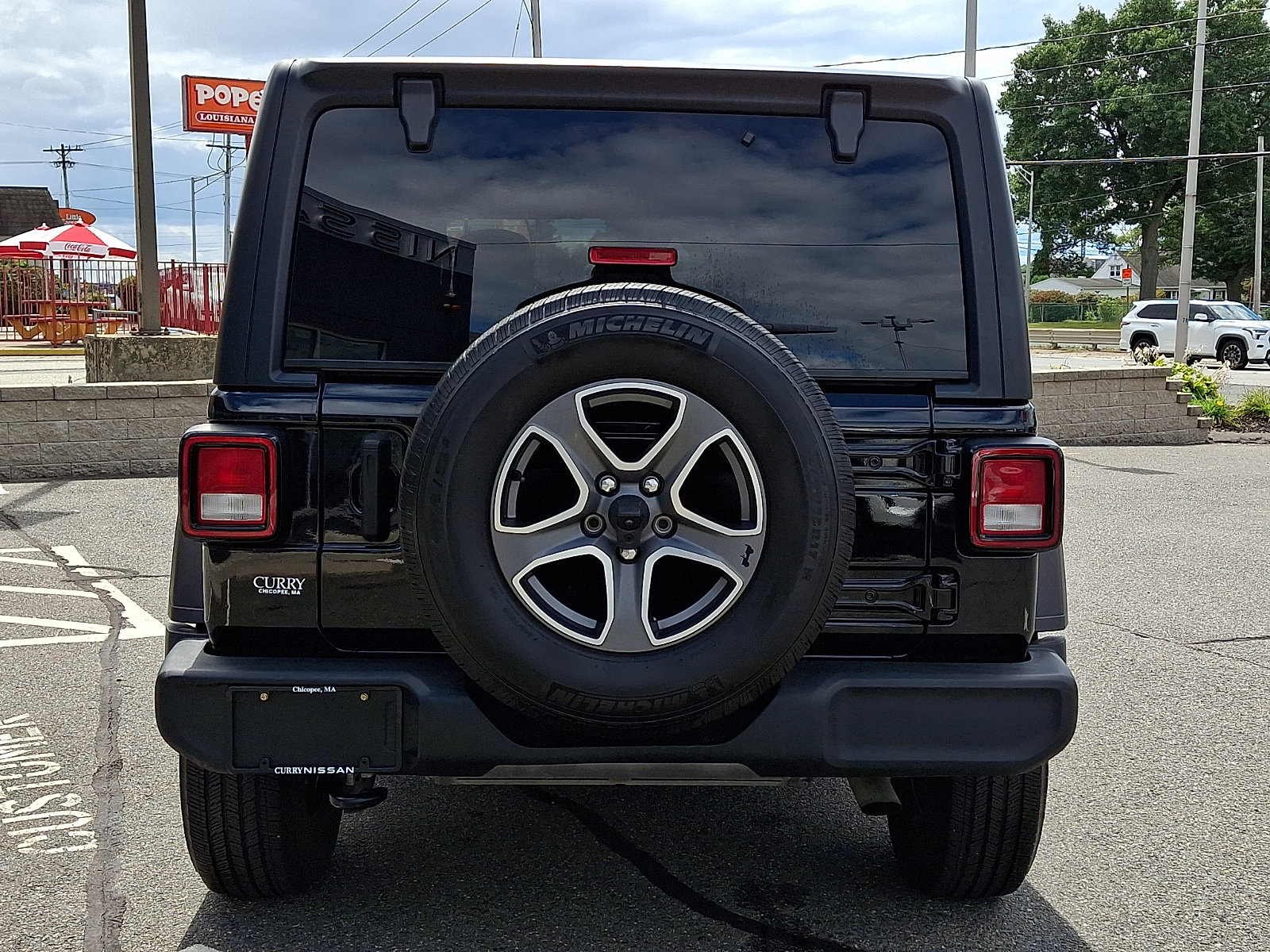 Used 2022 Jeep Wrangler Unlimited Sport AWD/4WD image 6