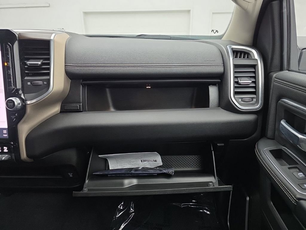 Used 2024 RAM 2500 Laramie image 46