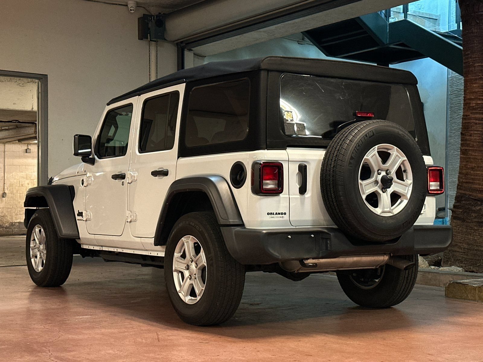 Certified 2023 Jeep Wrangler Unlimited Sport AWD/4WD image 3