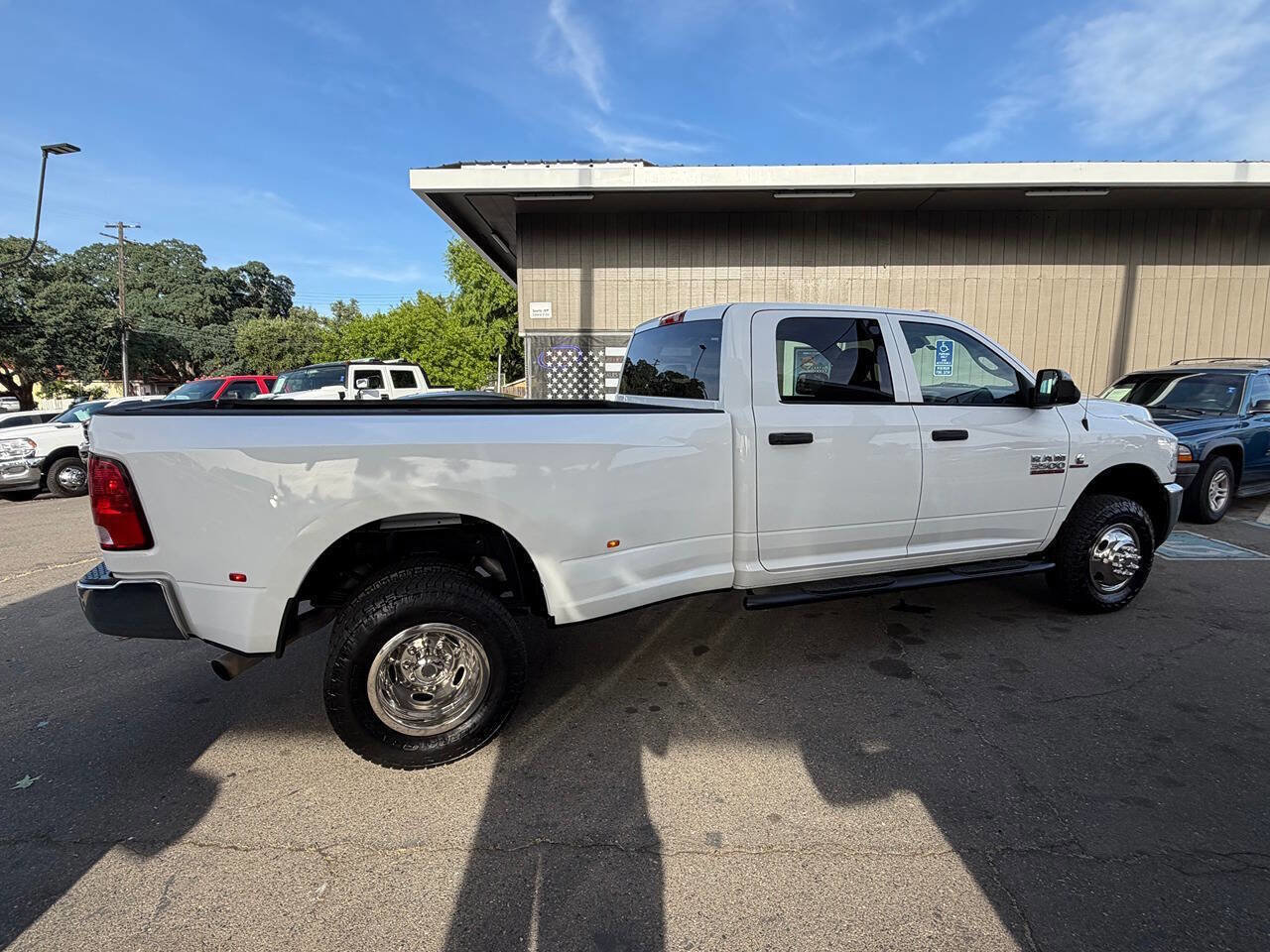 Used 2016 RAM 3500 Tradesman w/ Chrome Appearance Group image 10