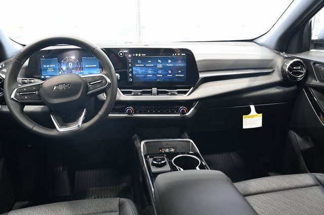New 2026 Chevrolet Equinox LT w/ Convenience Package II image 12