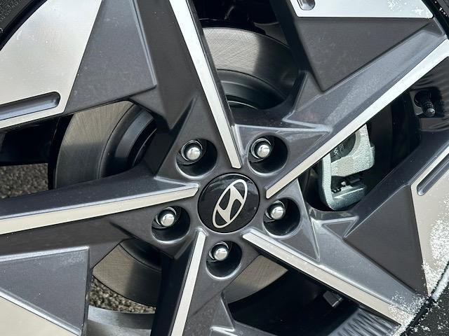 New 2026 Hyundai Tucson SEL image 13