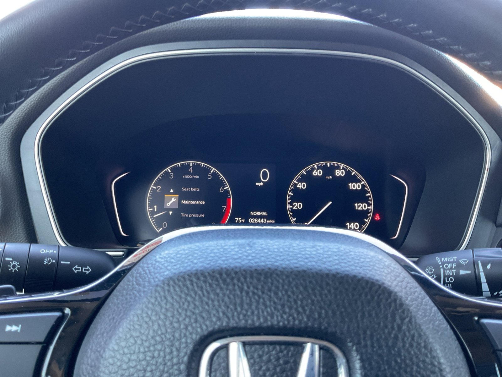 Used 2024 Honda Pilot Touring image 13