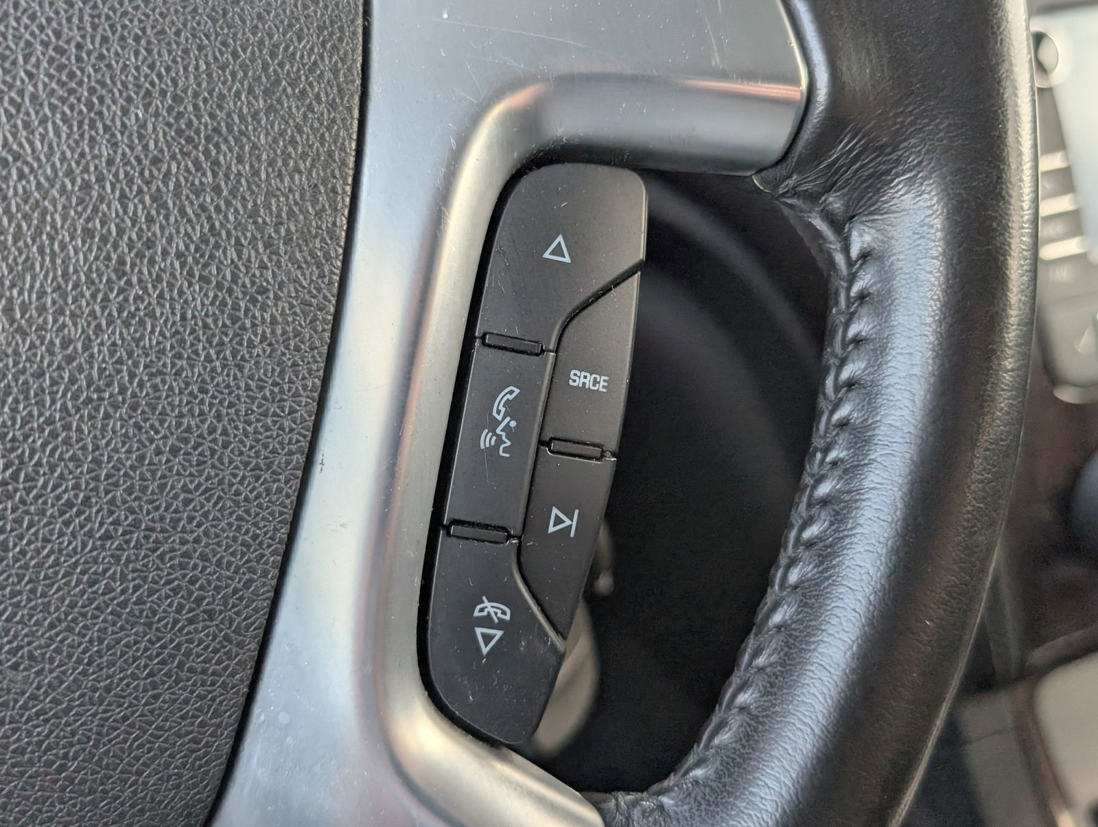 Used 2016 Chevrolet Traverse LT image 26