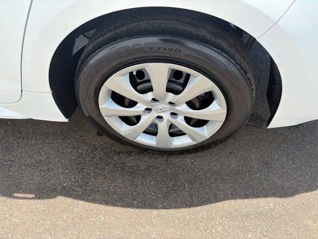 Used 2023 Toyota Corolla LE FWD image 41
