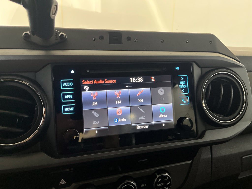 Used 2018 Toyota Tacoma TRD Off-Road AWD/4WD image 63
