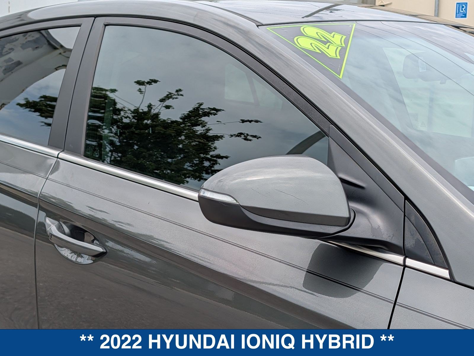 Used 2022 Hyundai Ioniq SE FWD image 11