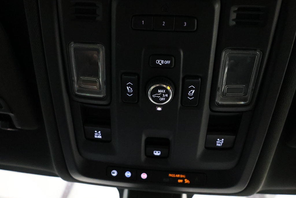Used 2021 Chevrolet Suburban Premier w/ Premium Package RWD image 90