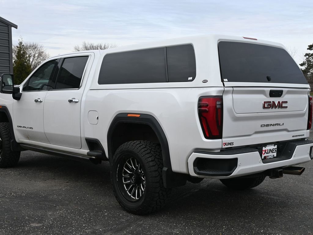 Used 2024 GMC Sierra 2500 Denali w/ Denali Reserve Package image 12