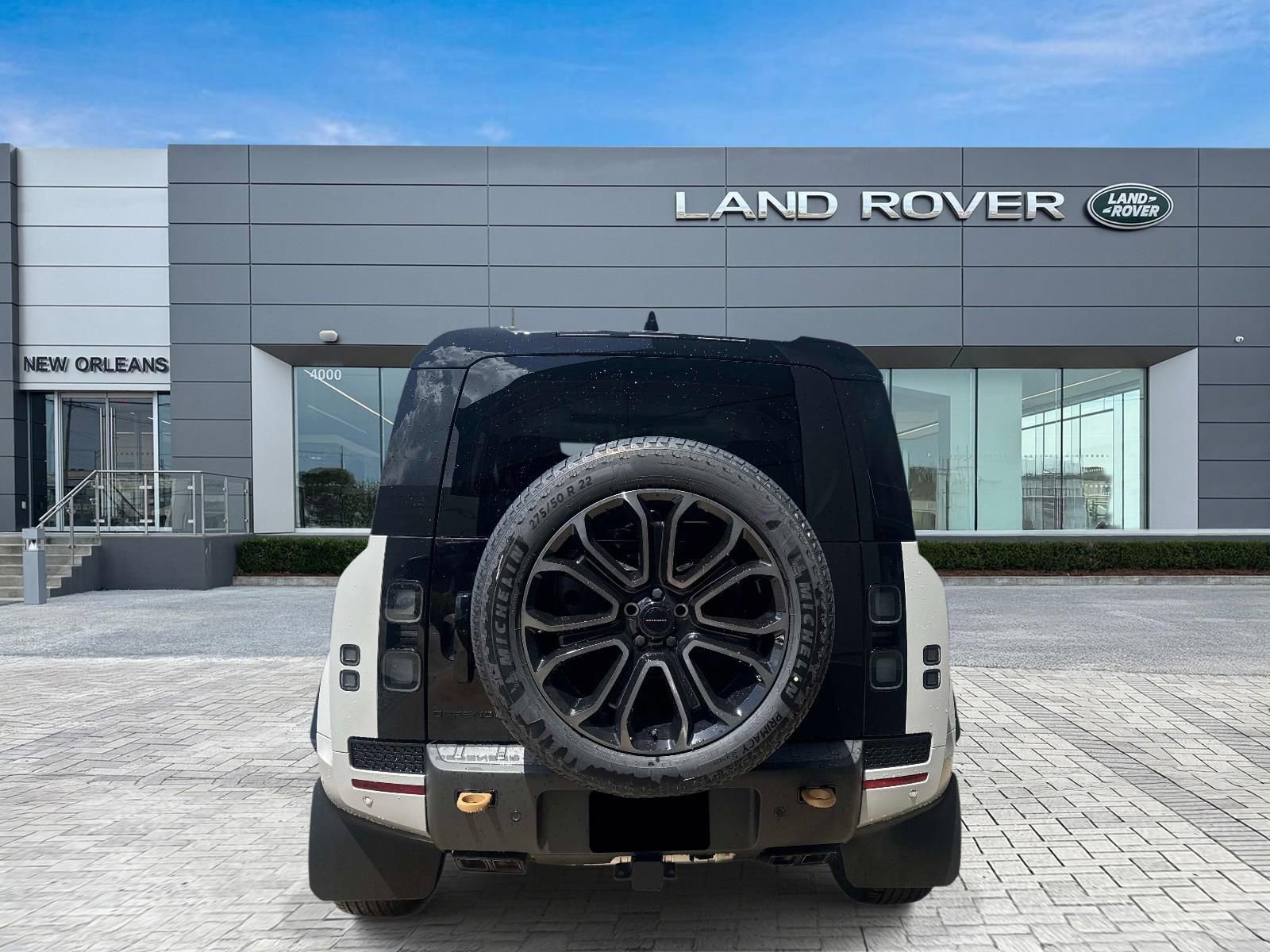 New 2026 Land Rover Defender 110 OCTA image 6
