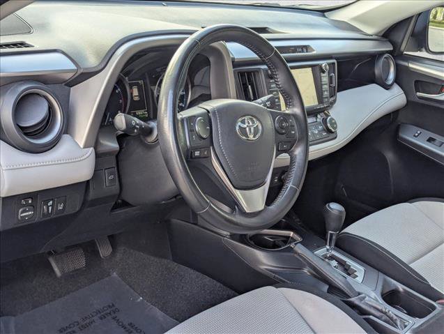 Used 2018 Toyota RAV4 XLE FWD image 9