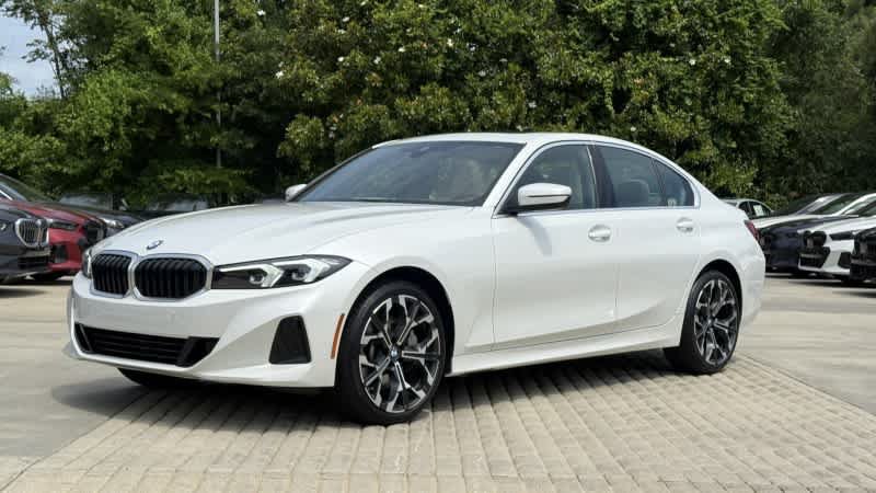 Used 2025 BMW 330i xDrive Sedan w/ Convenience Package AWD/4WD image 2