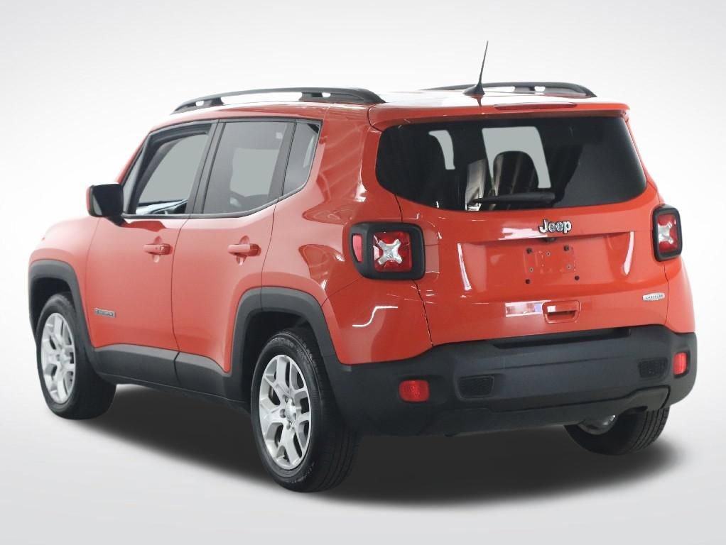 Used 2018 Jeep Renegade Latitude FWD image 38