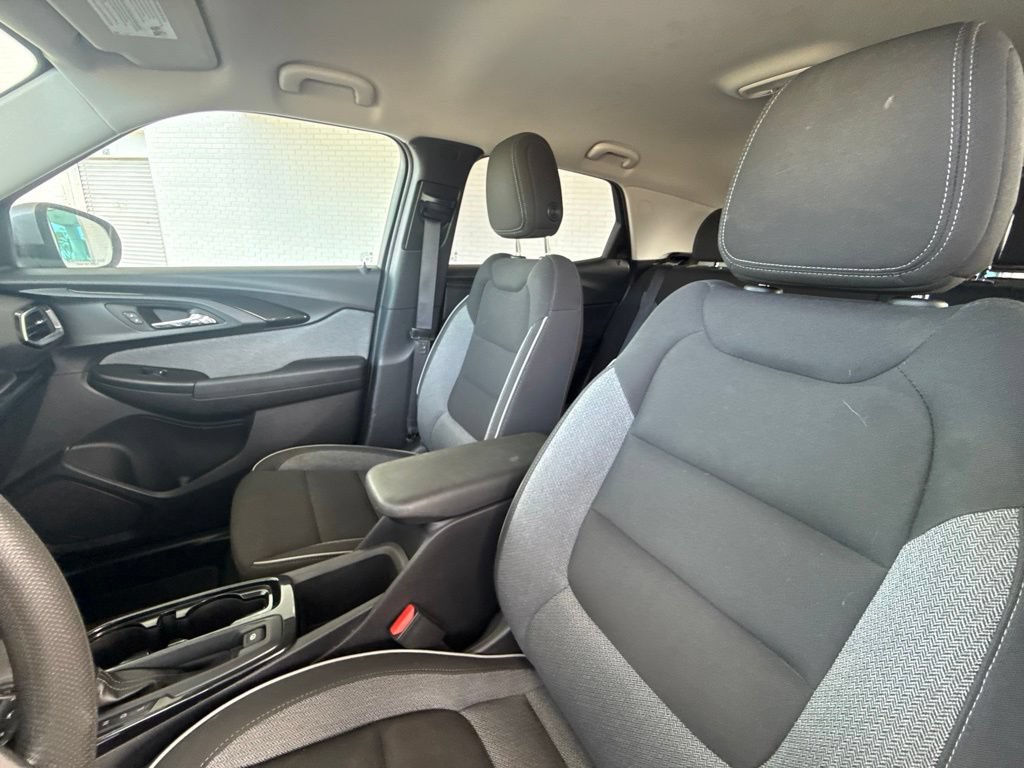 Used 2023 Chevrolet TrailBlazer LT FWD image 22