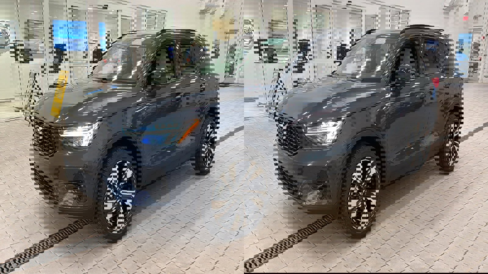 Used 2026 Volvo XC40 B4 Plus w/ Climate Package image 9